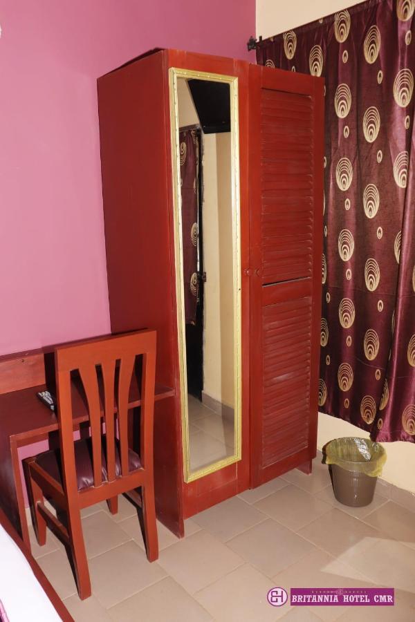 Britannia Hotel Cmr Yaoundé Zewnętrze zdjęcie