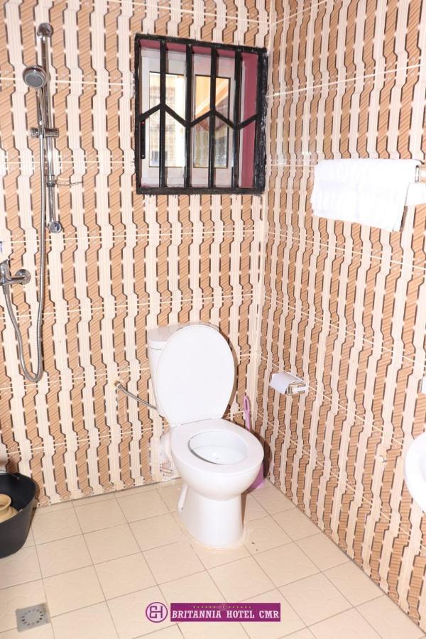 Britannia Hotel Cmr Yaoundé Zewnętrze zdjęcie