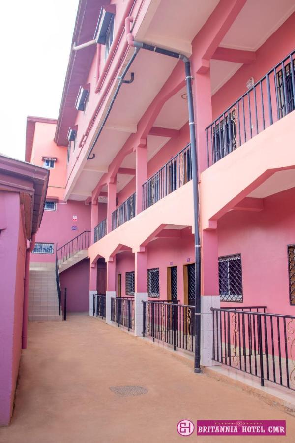 Britannia Hotel Cmr Yaoundé Zewnętrze zdjęcie