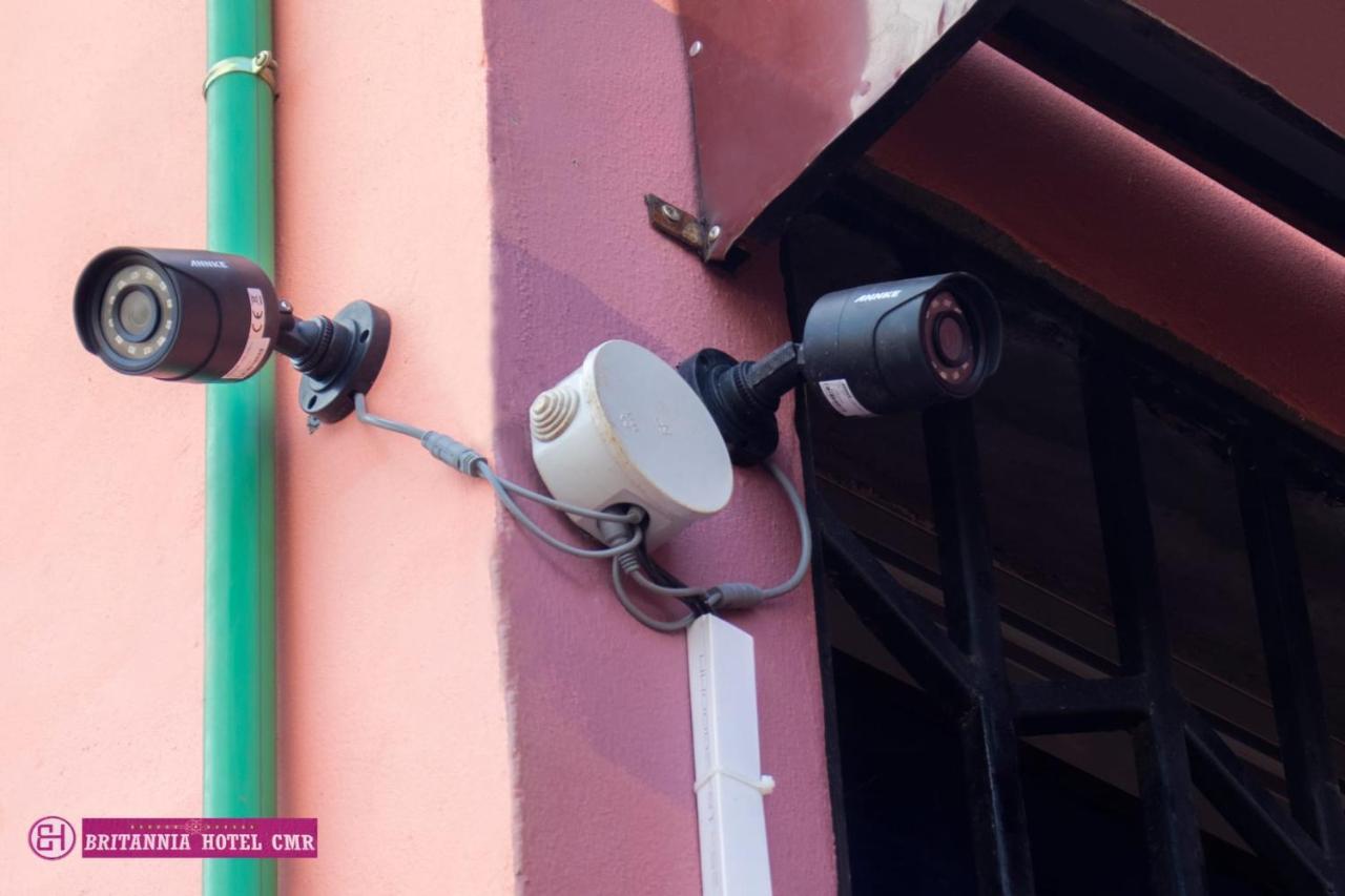 Britannia Hotel Cmr Yaoundé Zewnętrze zdjęcie