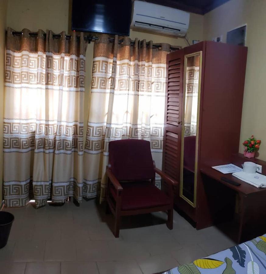 Britannia Hotel Cmr Yaoundé Zewnętrze zdjęcie